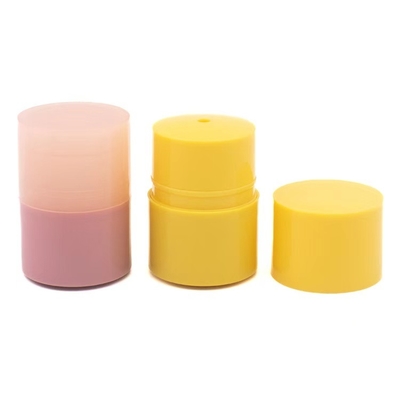 ユニークなスタイル 15ml スクリュー回転 プラスチック リップグロス ボトル サポート カスタマイズ
