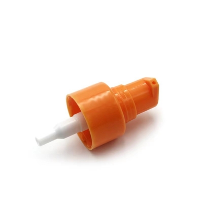 モダンデザイン 18 / 410 クリーム 配給ポンプ ボトルで使用される化粧品