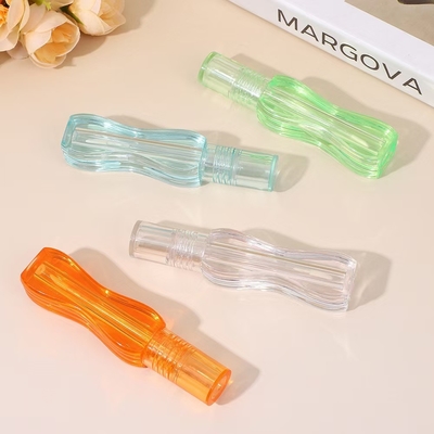 色とりどりのユニークなデザイン 小腰プラスチック唇ガラスチューブ
