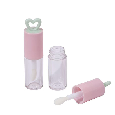 オーダーメイド カラー 7ml ホールハート プラスチック リップグラスチューブ ポータブル リップグラスパッケージ