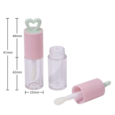 オーダーメイド カラー 7ml ホールハート プラスチック リップグラスチューブ ポータブル リップグラスパッケージ