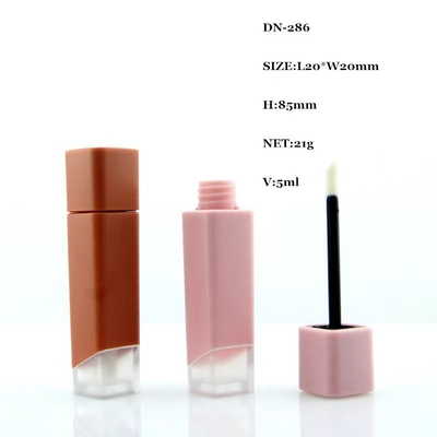 マットカラー空包装付き 5ML リップグロースチューブ