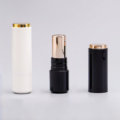カスタマイズされた色 容認される 空っぽのリップスティックチューブ 3.5g シールリング プラスチック素材