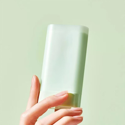 パーソナライズされた20ml 空の消臭剤 スティックチューブ 底にスプリング