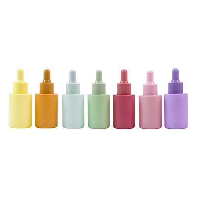 カスタマイズされた 20ml 30ml & 50ml フラットショルダーガラス エッセンシャルオイルボトル ドロッパーキャップ