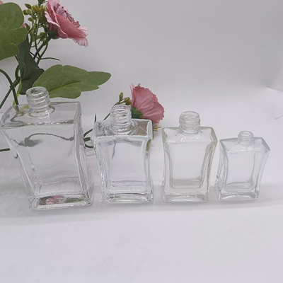 オーダーメイド 20ml 30ml & 50ml ガラスボトル アルミスプレーヤーとオーバーキャップ