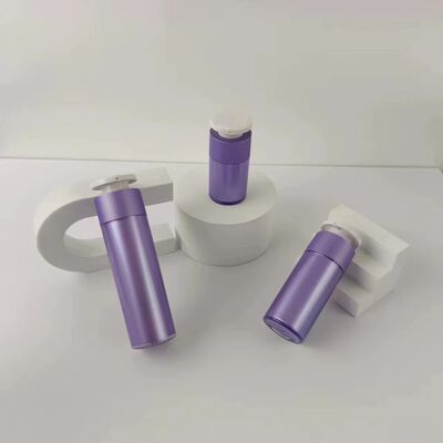 心形 アクリル式 空気のないポンプボトル 化粧液用のカスタマイズされたシルクスクリーンプリントと漏れ防止デザイン