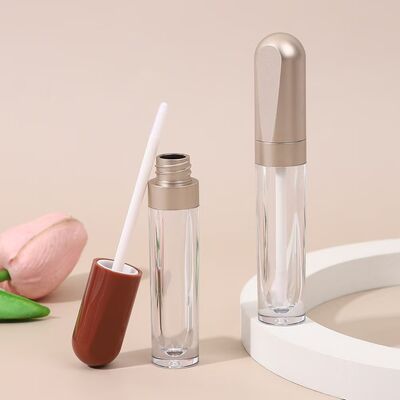 リップケア製品用、カスタムカラー・漏れ防止設計の4.5mlプラスチックリップグロスチューブ