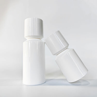新しいデザイン 30ml から 100ml 空気のないポンプボトル 空気曝露を防止します 製品の使用を最大化します