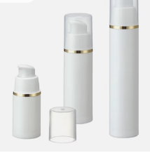 食品グレードPPのOEM ODMカスタマイゼーションで皮膚ケアのための15ml30ml50ml空気のないポンプボトル