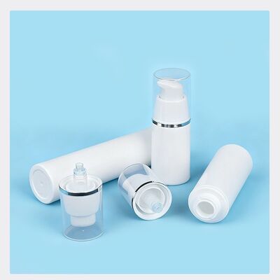 食品グレードPPのOEM ODMカスタマイゼーションで皮膚ケアのための15ml30ml50ml空気のないポンプボトル